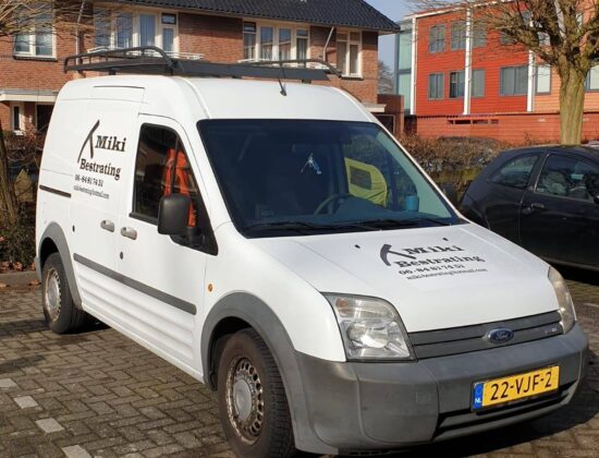 Miki Bestrating, Nieuwegein